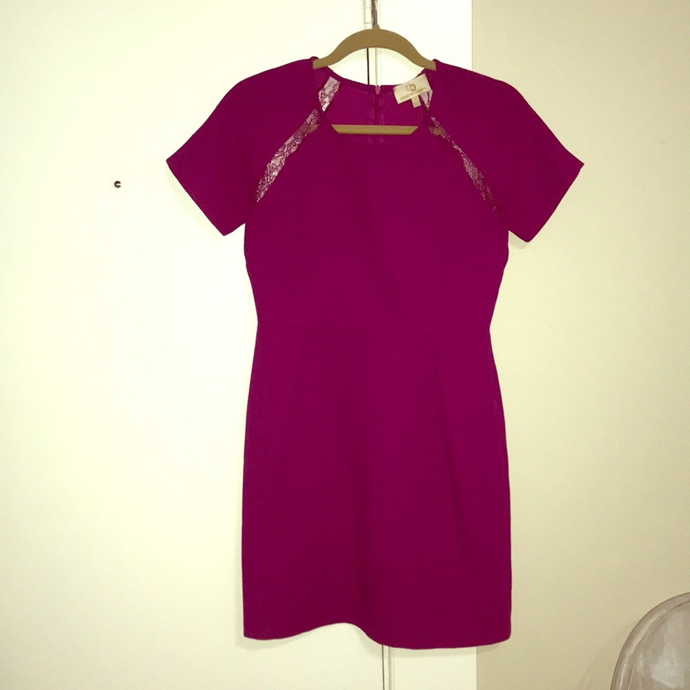 Dress with lace accent